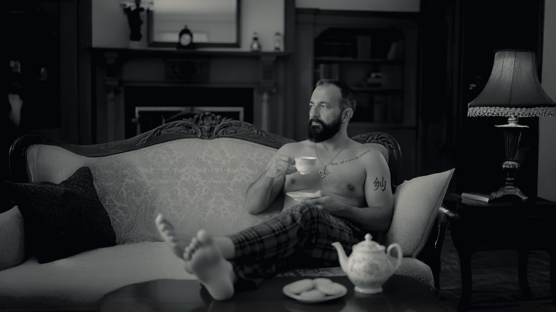 Il tè delle cinque o delle undici, o delle tre